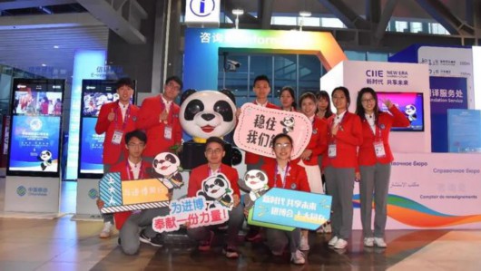 他們還是首次見滑環(huán)電機到凌晨的大學(xué)校園