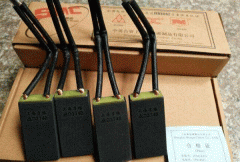 導(dǎo)致直流電機(jī)的碳刷發(fā)YE2電機(jī)生故障的兩個(gè)主要因素。